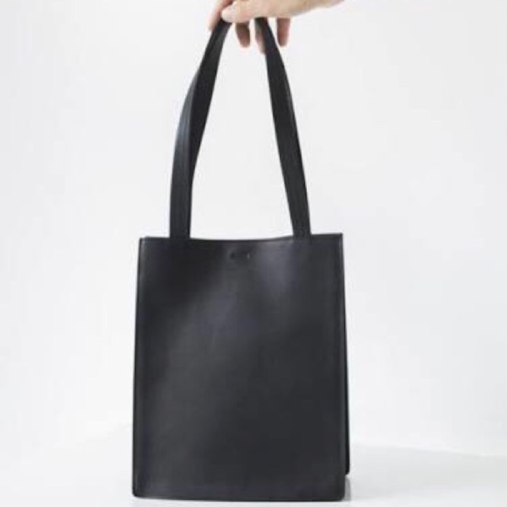 Baggu medium leather retail tote, black
